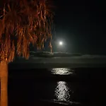 Coqueto Vistas Al Mar 칸델라리아